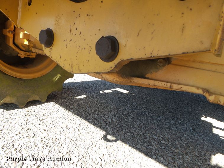 image for item DH7774 Case 860 cable plow