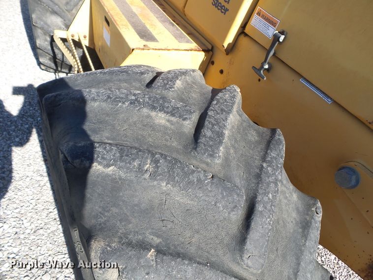 image for item DH7774 Case 860 cable plow