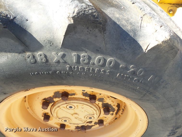 image for item DH7774 Case 860 cable plow