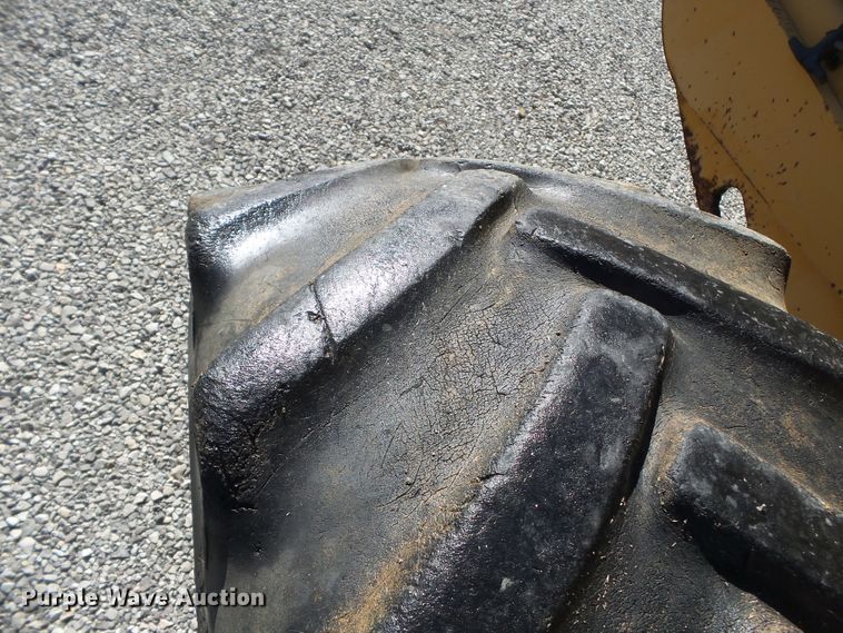 image for item DH7774 Case 860 cable plow