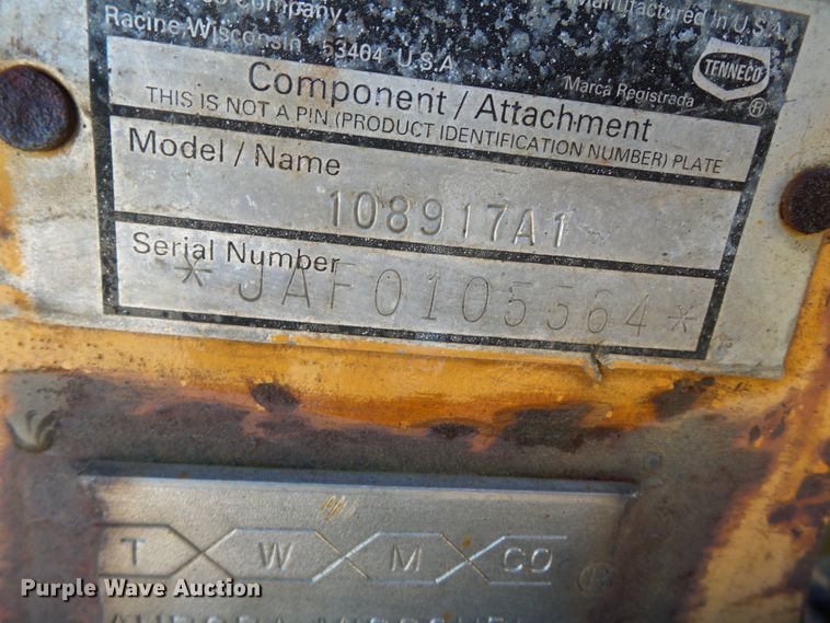 image for item DH7774 Case 860 cable plow