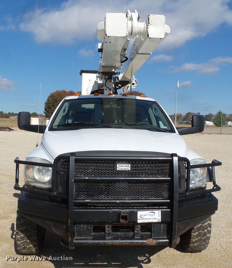 image for item DH7780 2010 Dodge Ram 5500 bucket truck