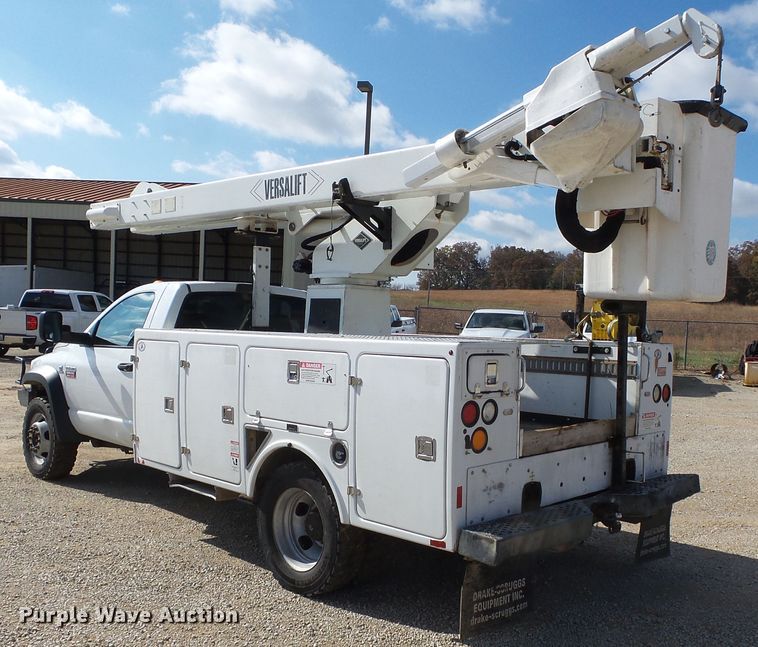 image for item DH7780 2010 Dodge Ram 5500 bucket truck