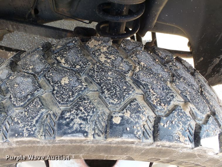 image for item DH7780 2010 Dodge Ram 5500 bucket truck