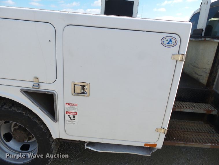 image for item DH7780 2010 Dodge Ram 5500 bucket truck