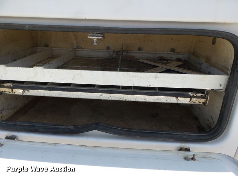 image for item DH7780 2010 Dodge Ram 5500 bucket truck