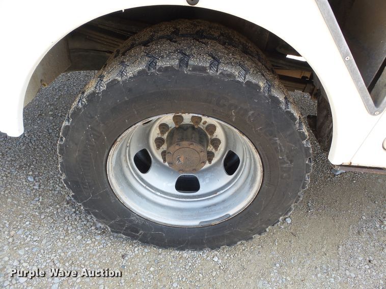 image for item DH7780 2010 Dodge Ram 5500 bucket truck