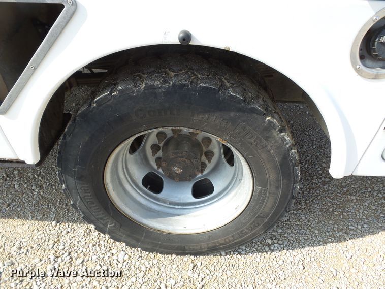 image for item DH7780 2010 Dodge Ram 5500 bucket truck