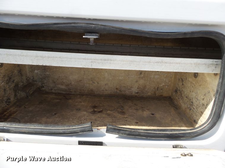 image for item DH7780 2010 Dodge Ram 5500 bucket truck