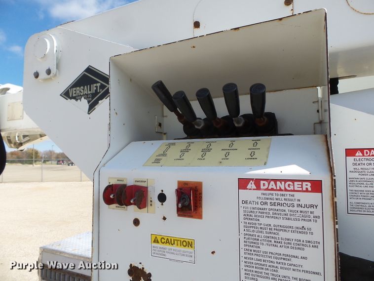 image for item DH7780 2010 Dodge Ram 5500 bucket truck