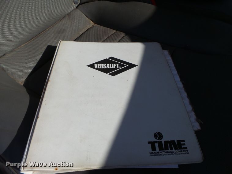 image for item DH7780 2010 Dodge Ram 5500 bucket truck