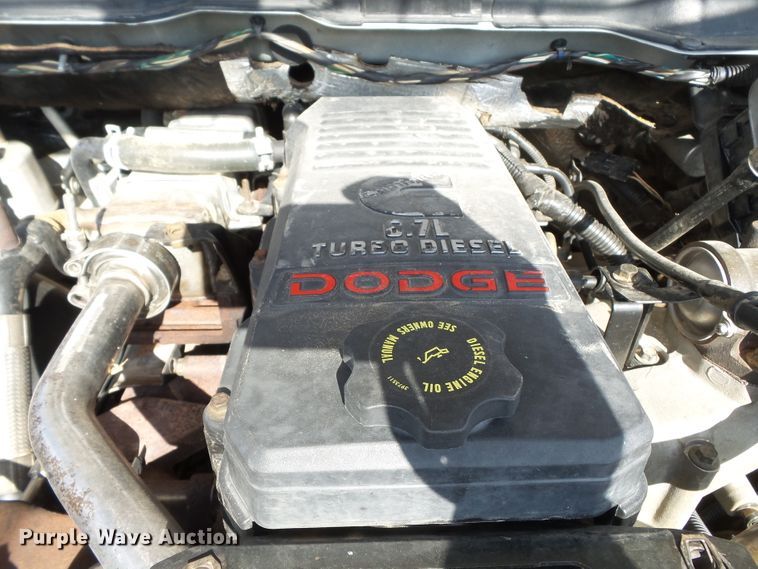 image for item DH7780 2010 Dodge Ram 5500 bucket truck