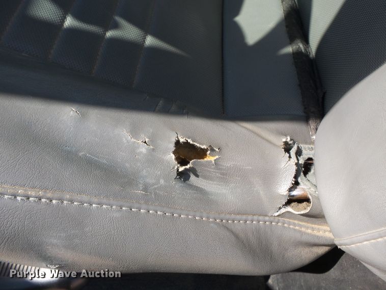 image for item DH7780 2010 Dodge Ram 5500 bucket truck