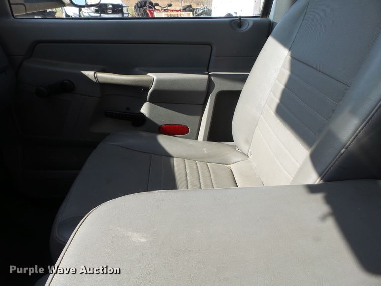 image for item DH7780 2010 Dodge Ram 5500 bucket truck