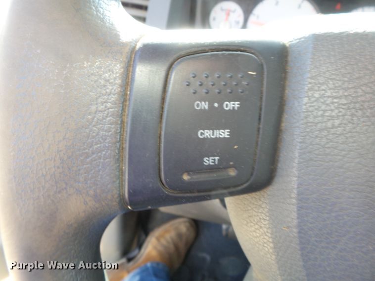 image for item DH7780 2010 Dodge Ram 5500 bucket truck