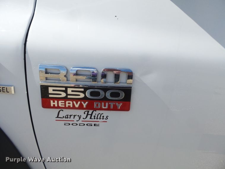 image for item DH7781 2008 Dodge Ram 5500 bucket truck