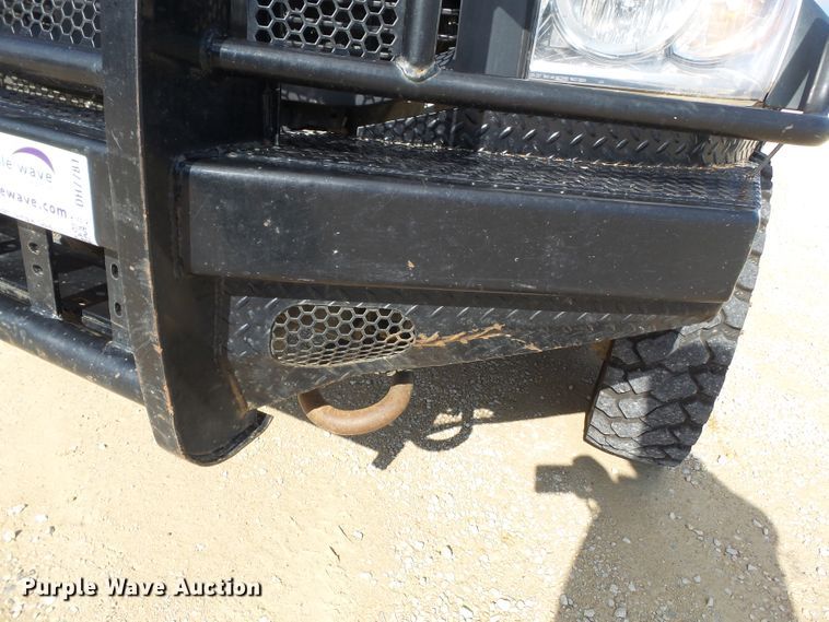 image for item DH7781 2008 Dodge Ram 5500 bucket truck