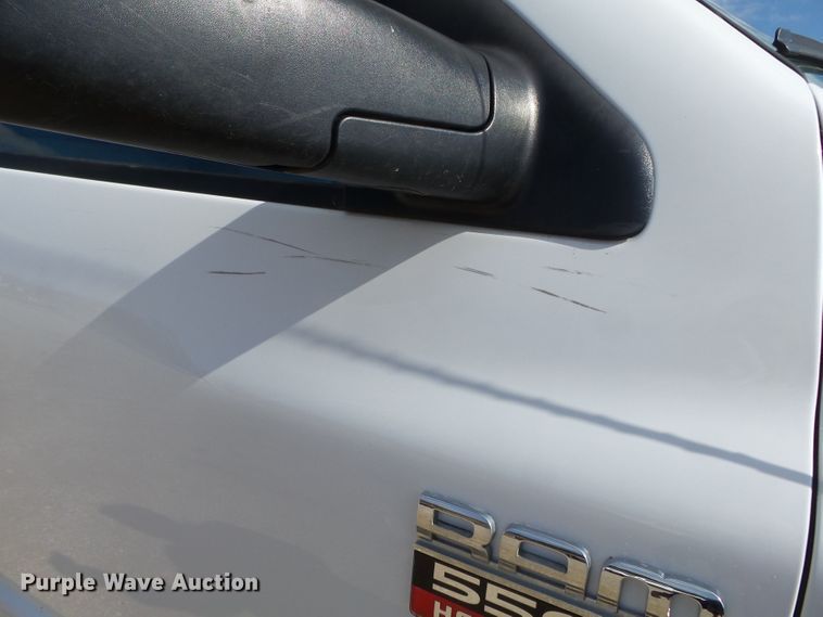 image for item DH7781 2008 Dodge Ram 5500 bucket truck