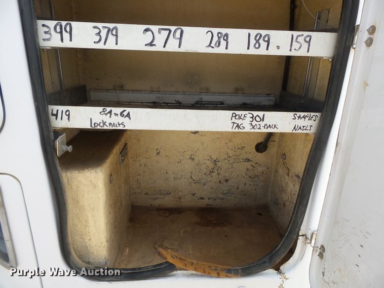 image for item DH7781 2008 Dodge Ram 5500 bucket truck