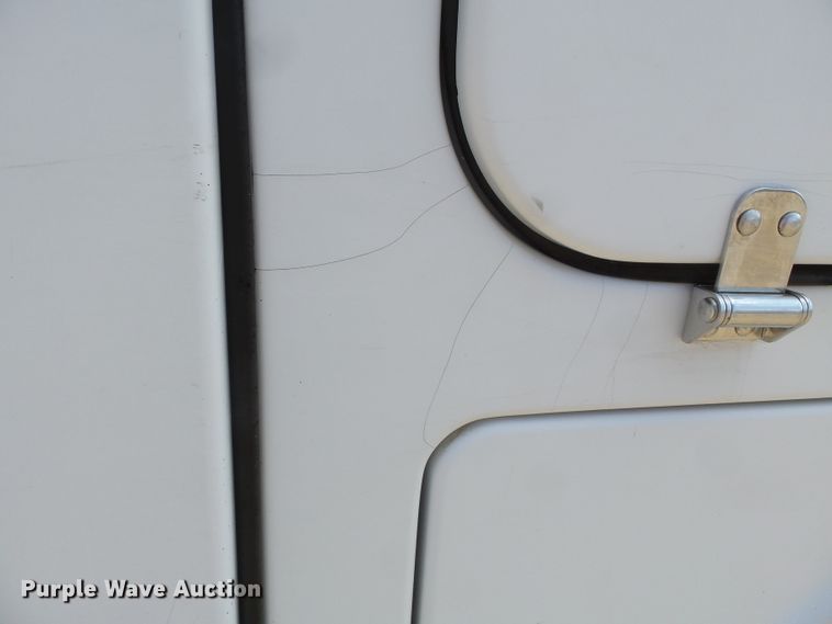 image for item DH7781 2008 Dodge Ram 5500 bucket truck