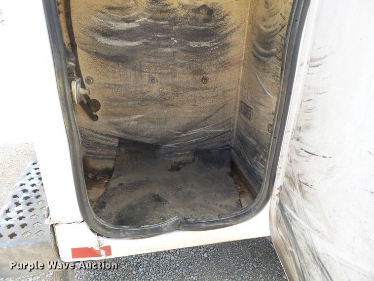 image for item DH7781 2008 Dodge Ram 5500 bucket truck