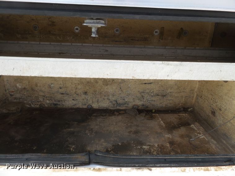 image for item DH7781 2008 Dodge Ram 5500 bucket truck