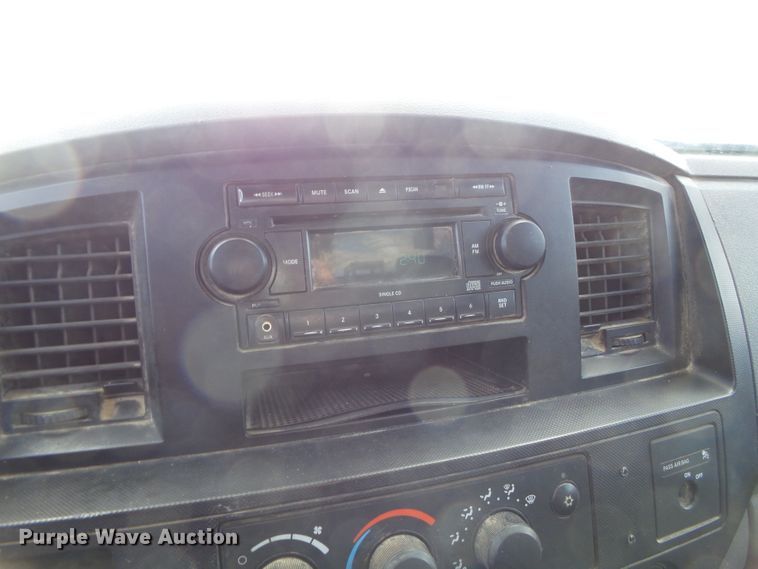 image for item DH7781 2008 Dodge Ram 5500 bucket truck