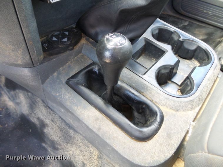 image for item DH7781 2008 Dodge Ram 5500 bucket truck