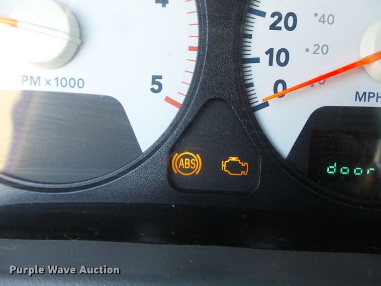 image for item DH7781 2008 Dodge Ram 5500 bucket truck