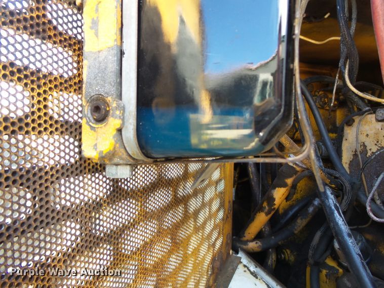 image for item DH7782 1997 John Deere 540B skidder with aerial bucket lift