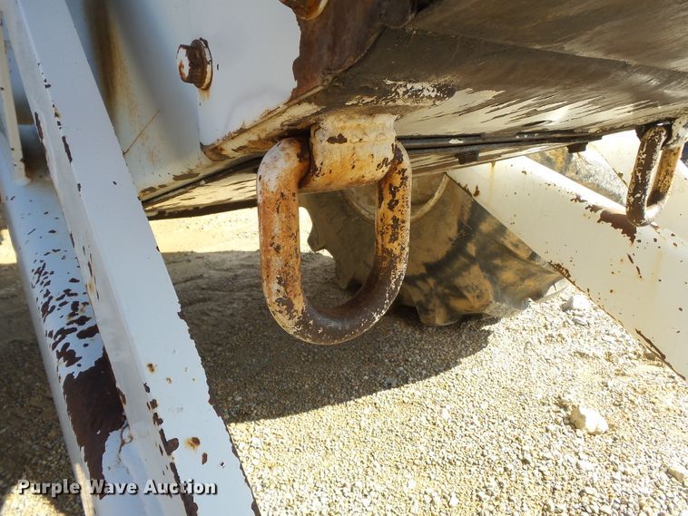 image for item DH7782 1997 John Deere 540B skidder with aerial bucket lift