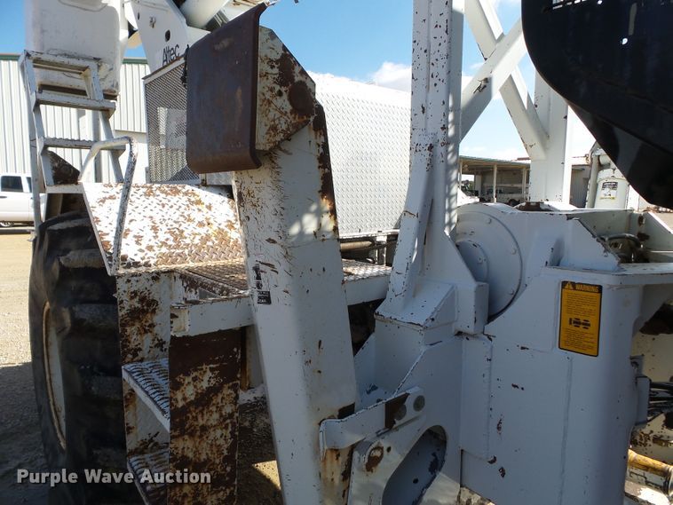 image for item DH7782 1997 John Deere 540B skidder with aerial bucket lift