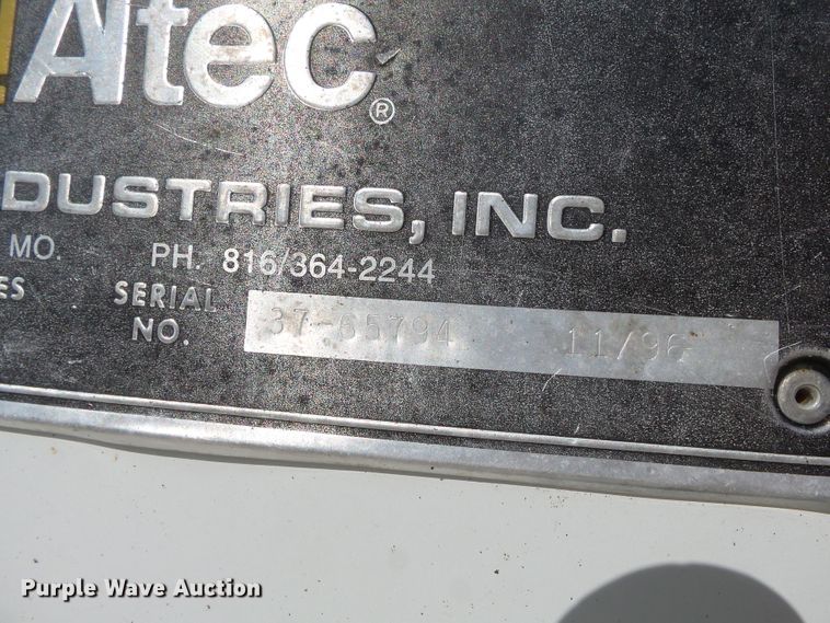 image for item DH7782 1997 John Deere 540B skidder with aerial bucket lift