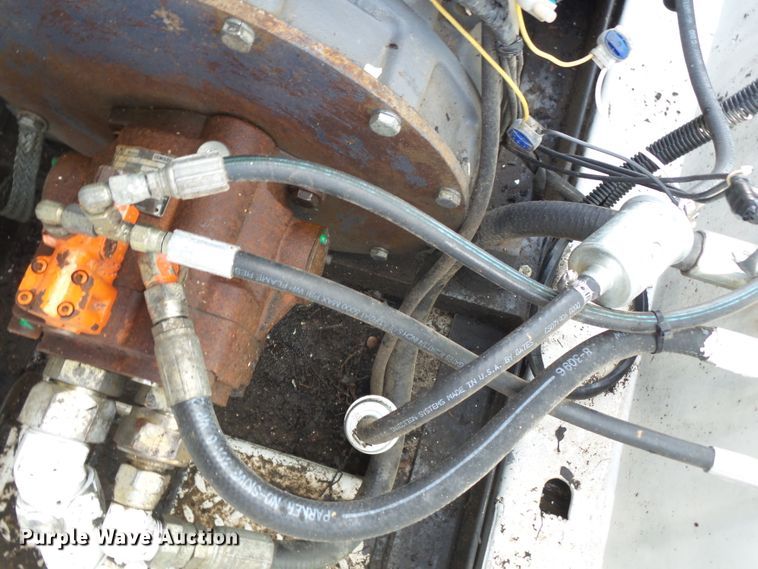 image for item DH7782 1997 John Deere 540B skidder with aerial bucket lift