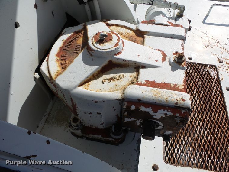 image for item DH7782 1997 John Deere 540B skidder with aerial bucket lift