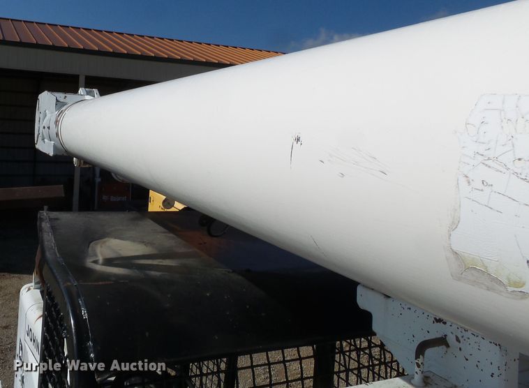 image for item DH7782 1997 John Deere 540B skidder with aerial bucket lift