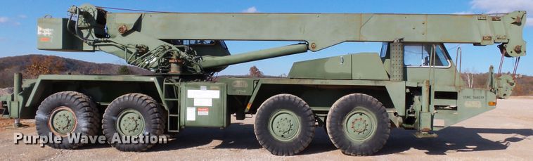 image for item DH7785 1989 P & H HSHMC-25 crane