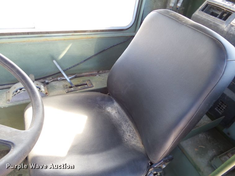 image for item DH7785 1989 P & H HSHMC-25 crane