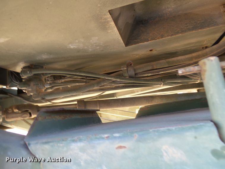 image for item DH7785 1989 P & H HSHMC-25 crane