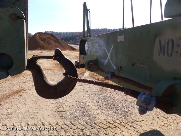 image for item DH7785 1989 P & H HSHMC-25 crane