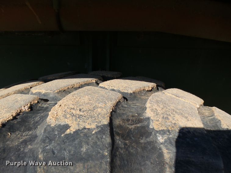 image for item DH7785 1989 P & H HSHMC-25 crane