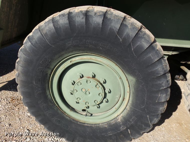 image for item DH7785 1989 P & H HSHMC-25 crane