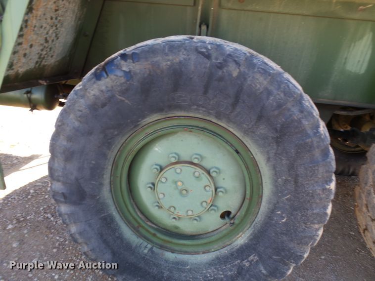 image for item DH7785 1989 P & H HSHMC-25 crane