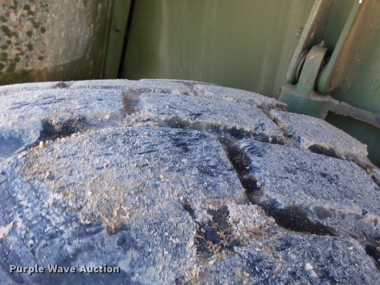 image for item DH7785 1989 P & H HSHMC-25 crane