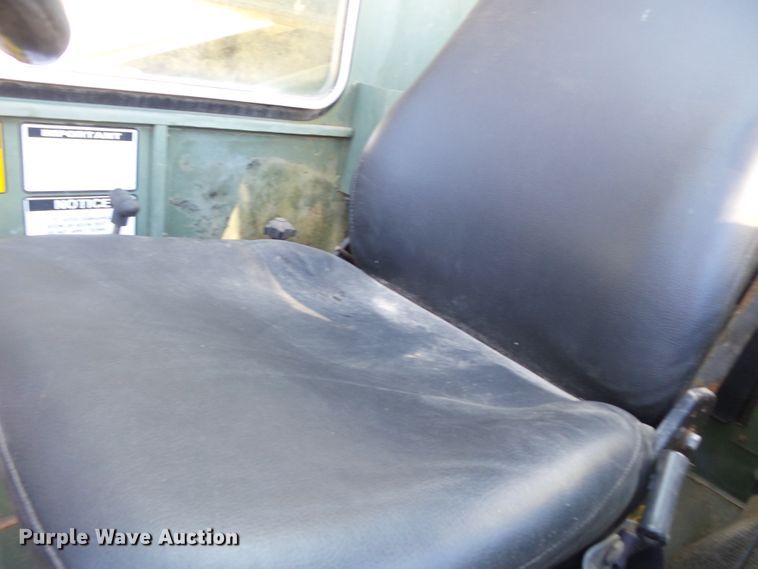 image for item DH7785 1989 P & H HSHMC-25 crane