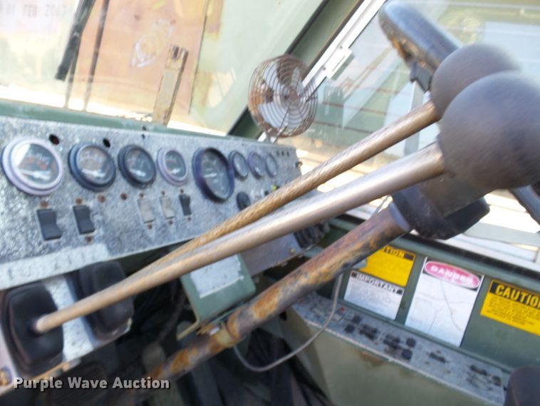 image for item DH7785 1989 P & H HSHMC-25 crane