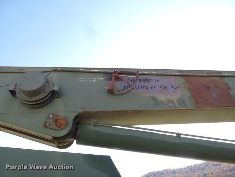 image for item DH7785 1989 P & H HSHMC-25 crane