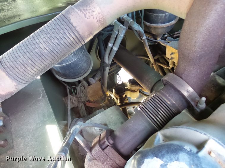 image for item DH7785 1989 P & H HSHMC-25 crane