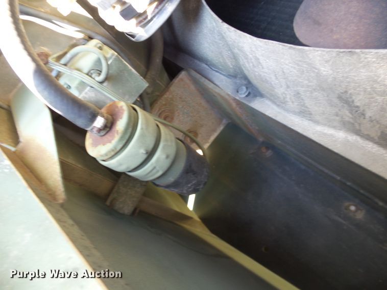 image for item DH7785 1989 P & H HSHMC-25 crane