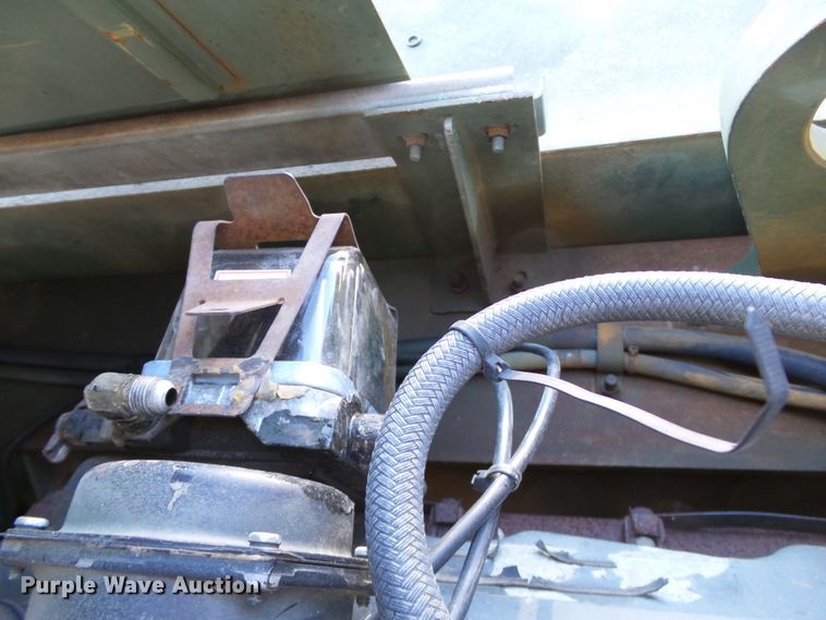 image for item DH7785 1989 P & H HSHMC-25 crane